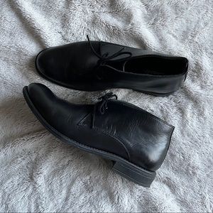 Clarks Chukka Boot (black; size 9.5)